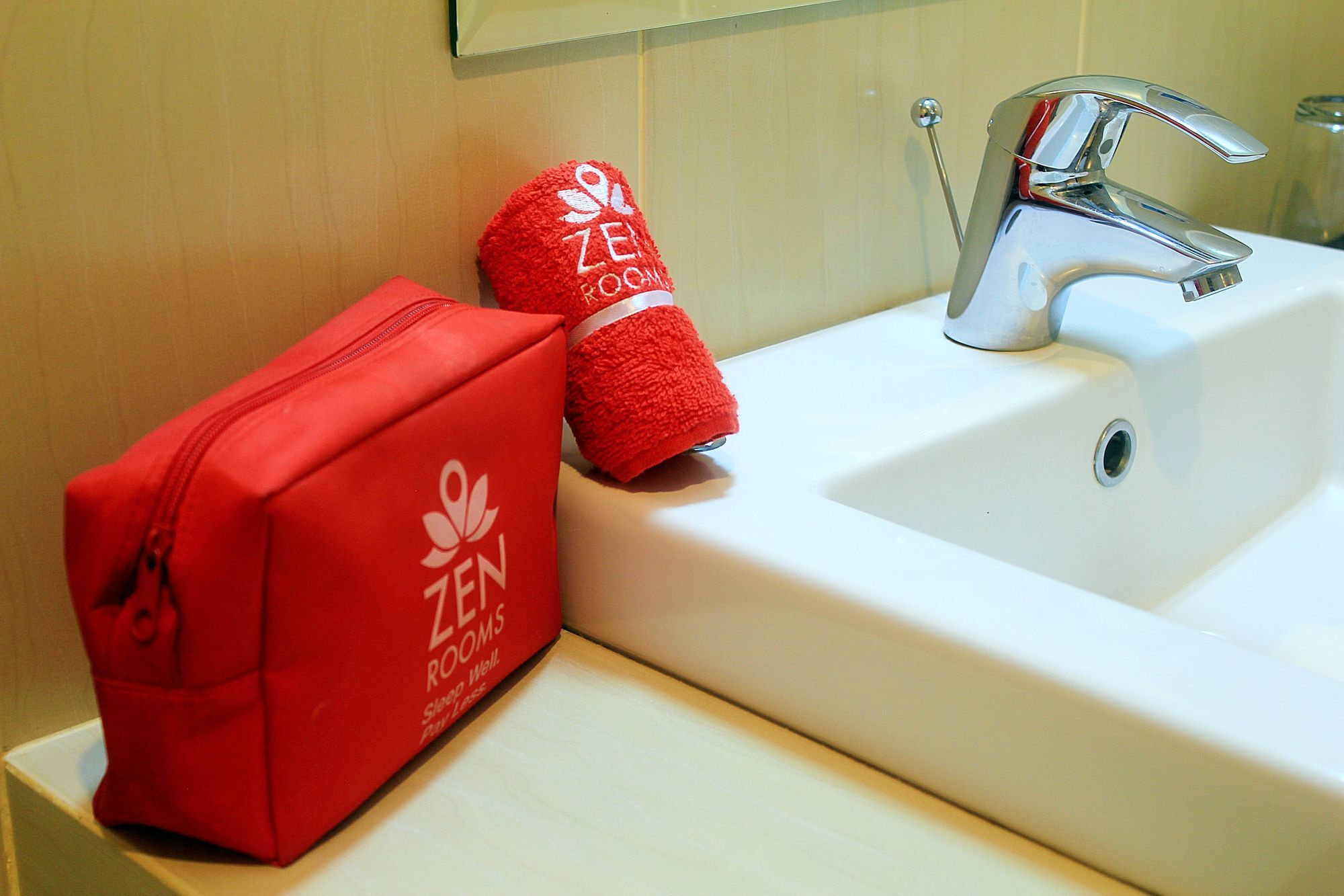 Zen Rooms Bukit Tunggul باندونج المظهر الخارجي الصورة